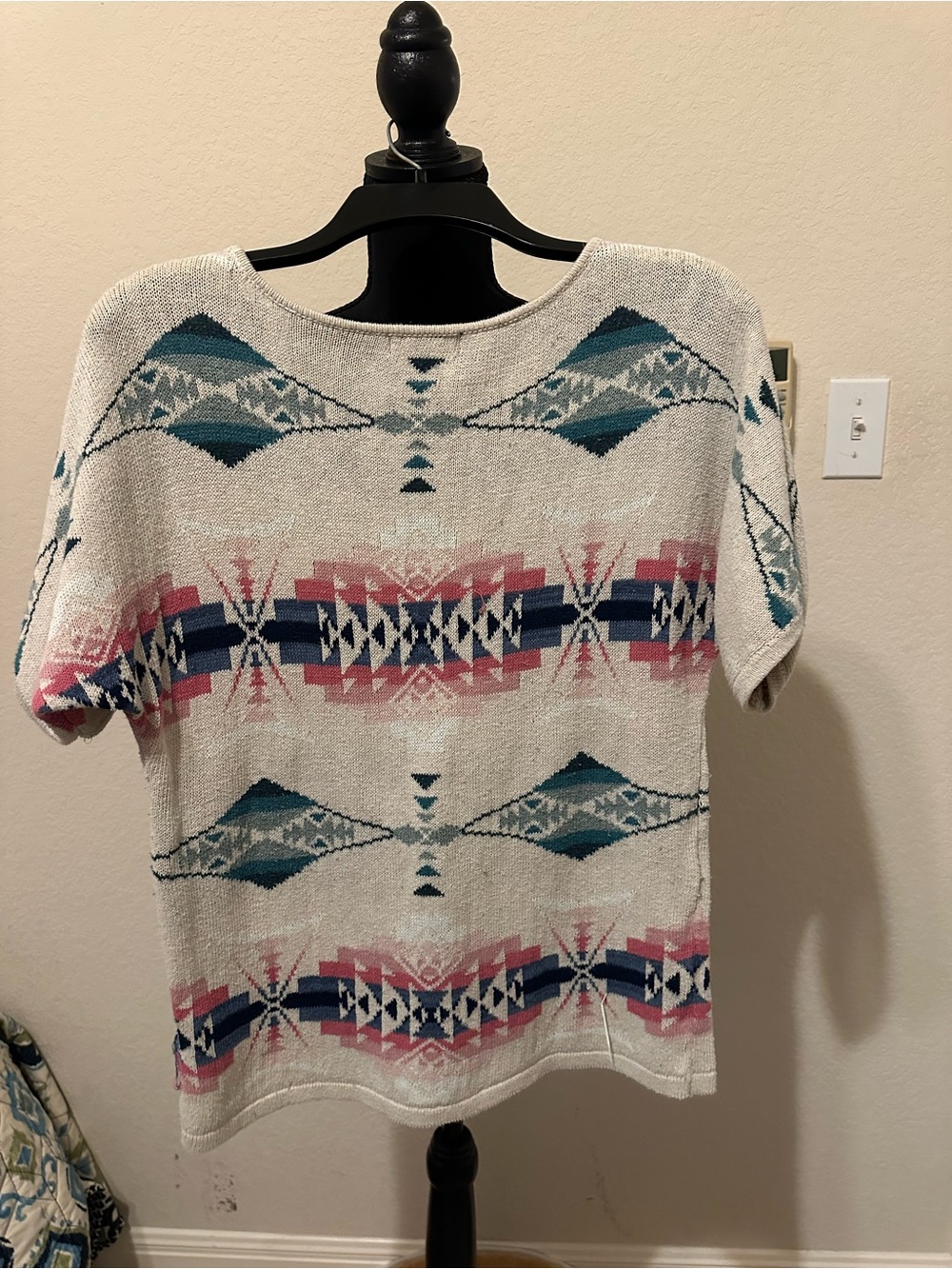 Chaps Cream Short Sleeve Knit Top with Blue and Pink Aztec Print. Size Medium